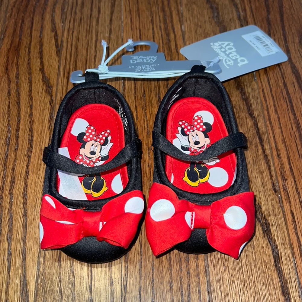 Disney Baby Minnie Mouse Soft Shoes (NWT)
